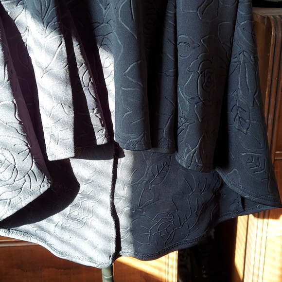 Peplum top - Picture 2 of 4